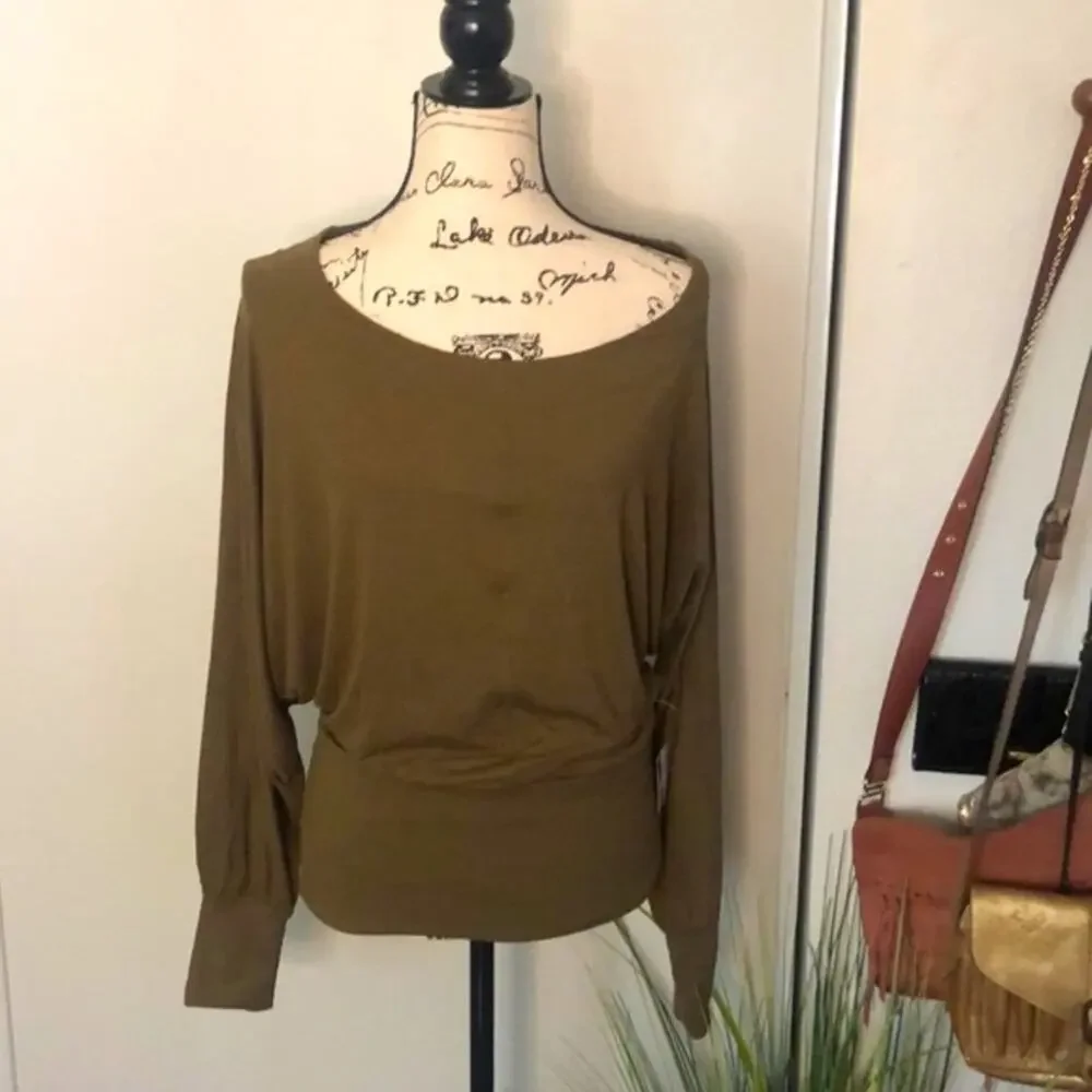 NWT! Free People Featherweight Long-Sleeve Size Small